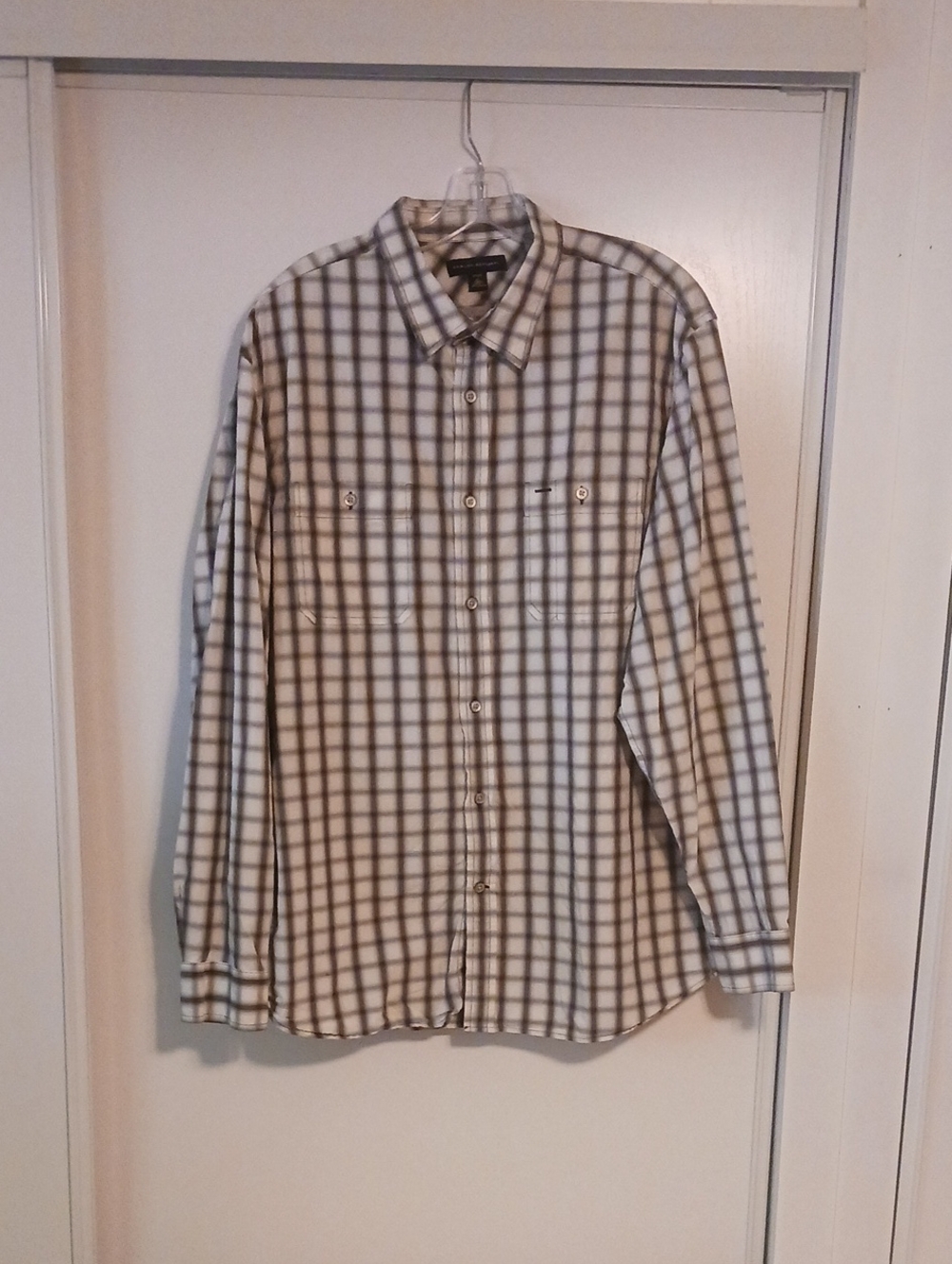 Banana Republic Men's Long-Sleeve Plaid Button-Down - White & Gray